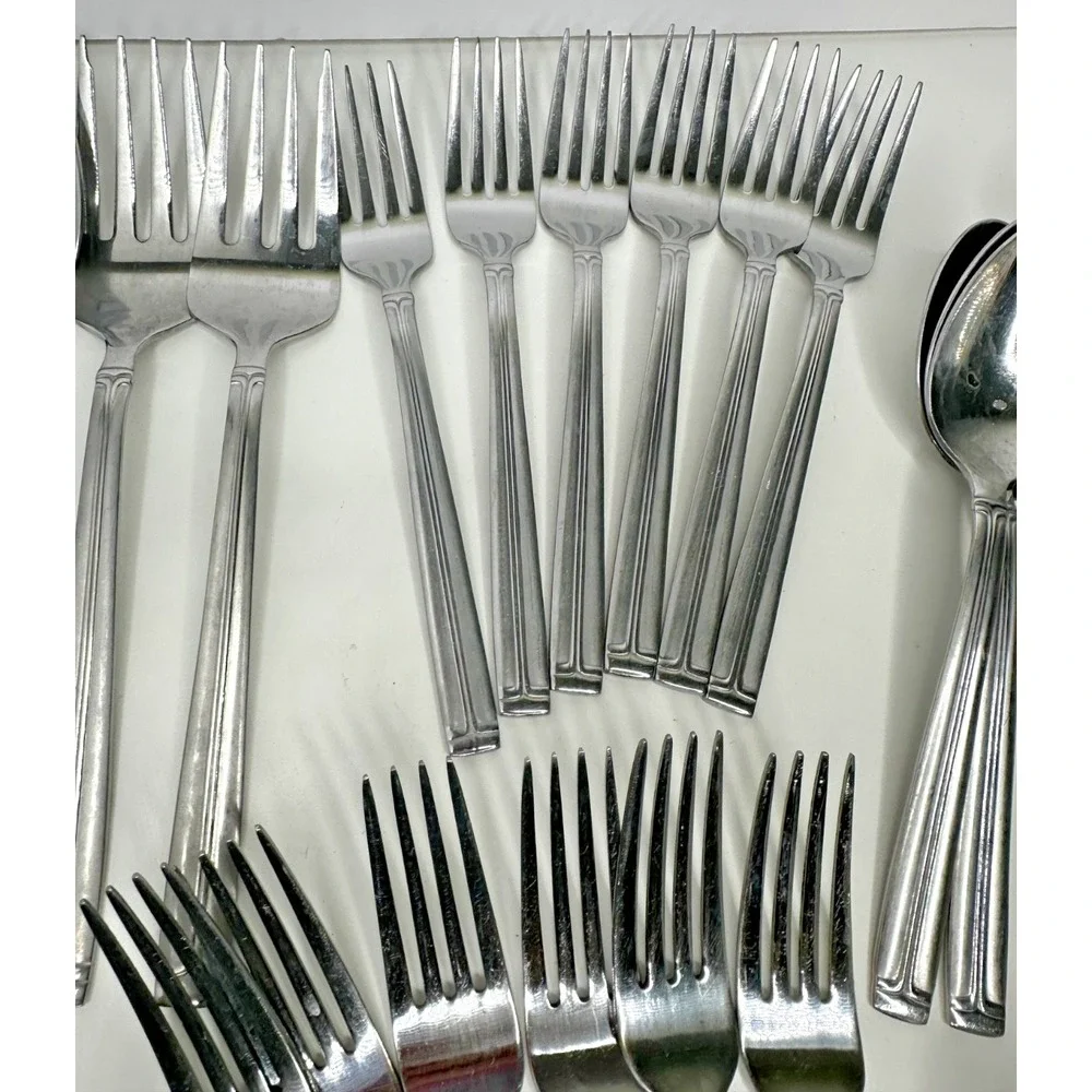 Wallace WAS244 Center Line Satin & Glossy Stainless Flatware Lot 44 Pieces